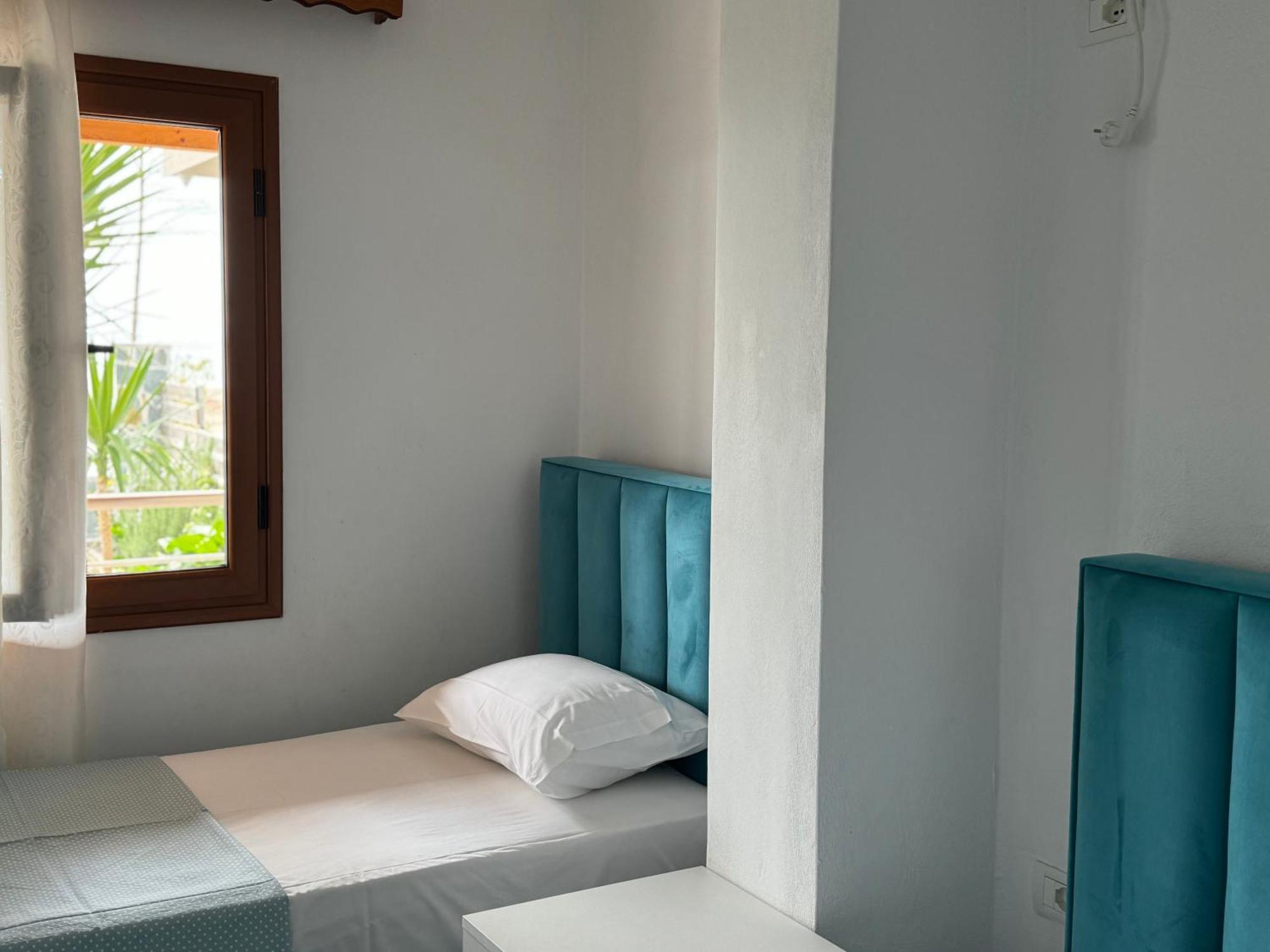 Ionian View B&B Himare Eksteriør bilde