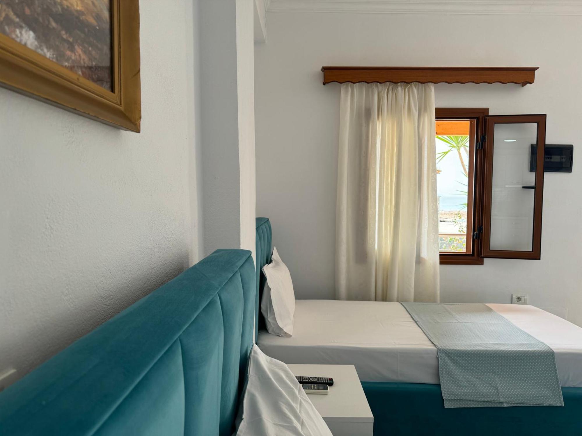 Ionian View B&B Himare Rom bilde